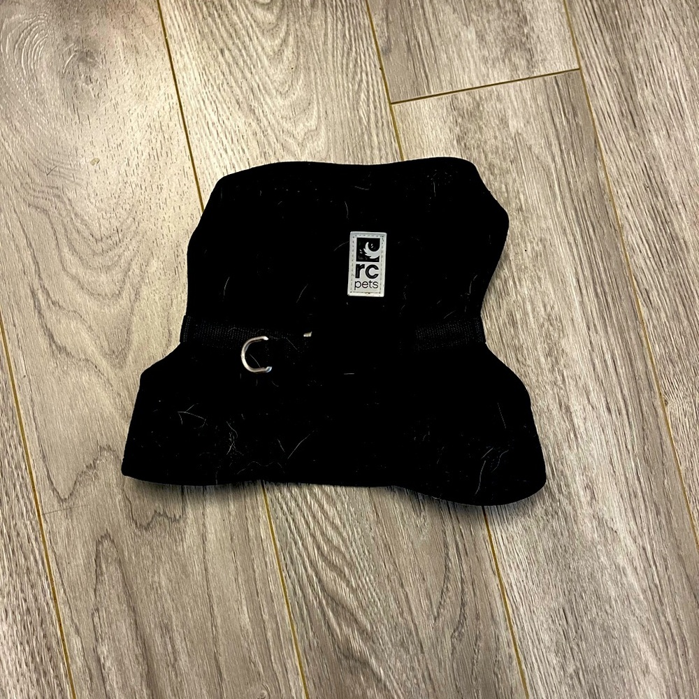 Black Dog Velcro harness